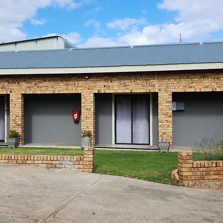 A Step Ahead Hotel Klerksdorp Exterior foto