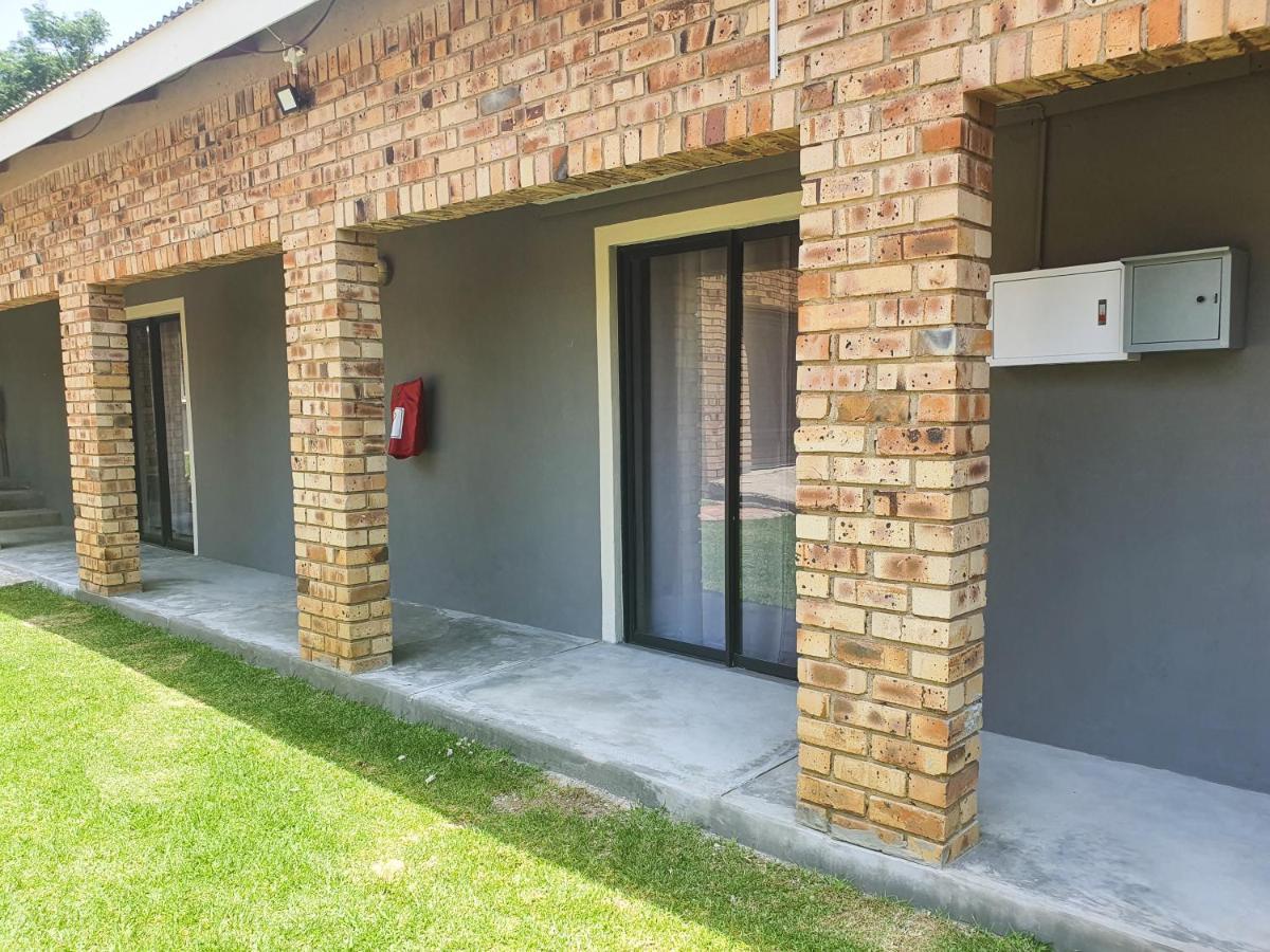 A Step Ahead Hotel Klerksdorp Exterior foto
