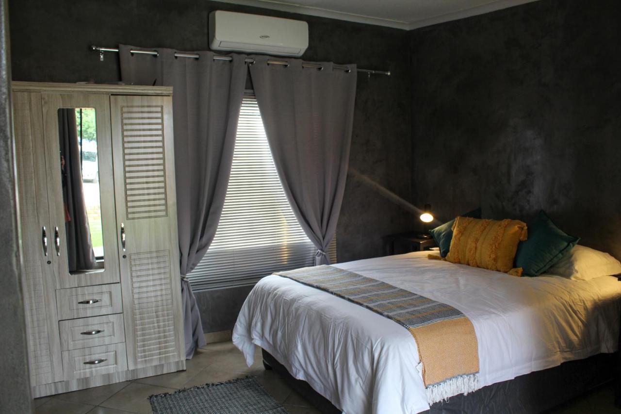 A Step Ahead Hotel Klerksdorp Exterior foto